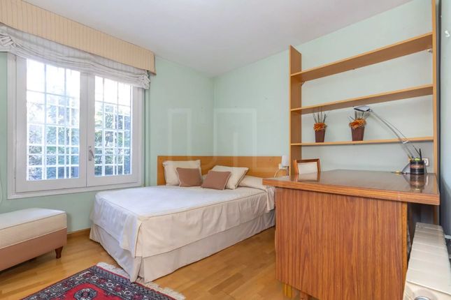 Apartment for sale in Esplugues De Llobregat, 08950, Spain