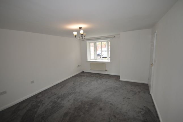 18, Manor Way, Rotherham photo 2