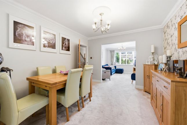 15, Colne Avenue, West Drayton photo 3