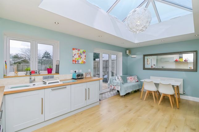 32, Fairfield Rise, Llantwit Major photo 3