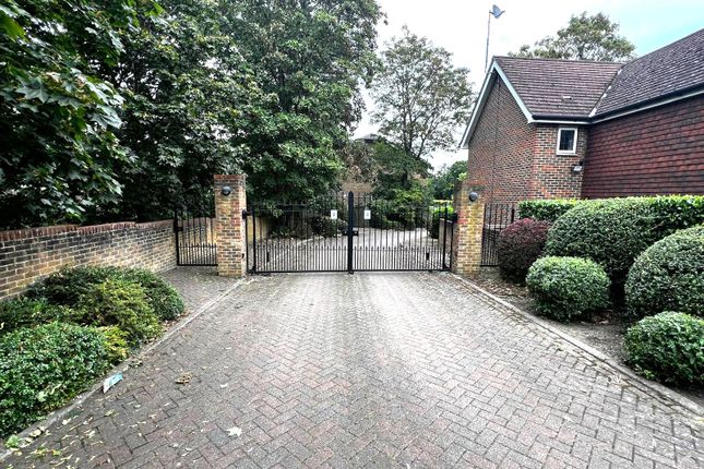 6, Bridgelands Close, Beckenham photo 2