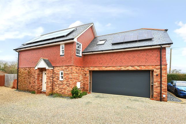 3-bed house on 7, Applegate Court, Ashford, £499,950