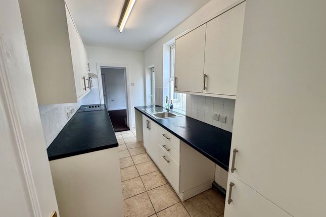 23, Coronation Road, Great Yarmouth photo 4