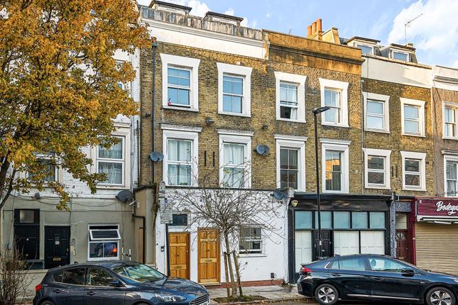 Flat for sale in Holloway, London