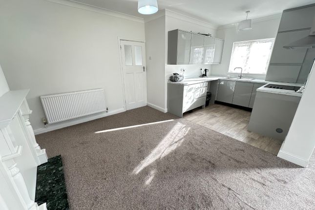 Luton, Bedfordshire photo 4