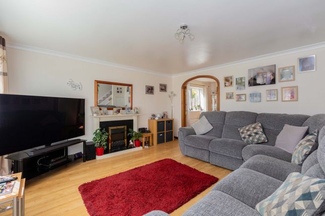 1, Cadwell Drive, Maidenhead photo 4