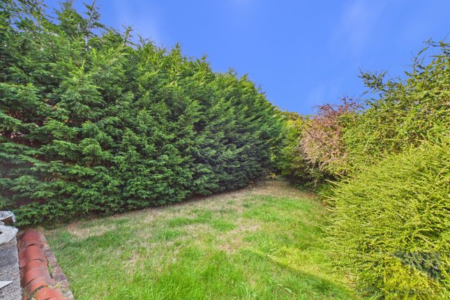 2, Grove Avenue, Penwortham photo 4