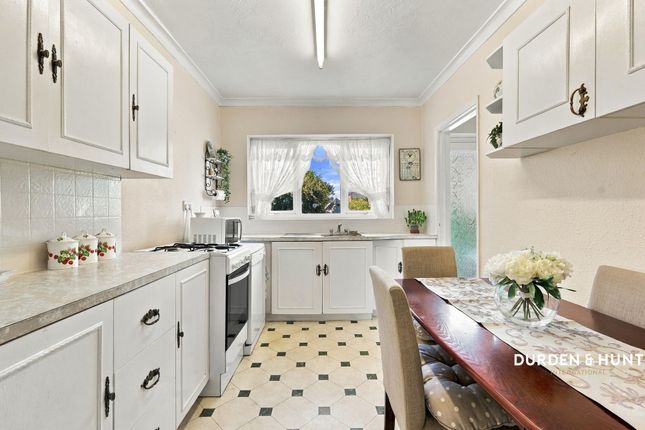 67 Briscoe Road, Rainham photo 4