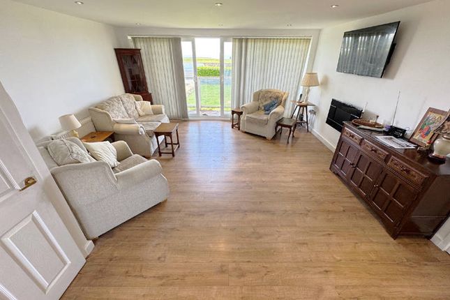 25, Wilvere Court, Thornton Cleveleys photo 3