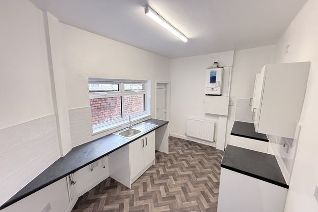 17, Kenyon Lane, Moston photo 4