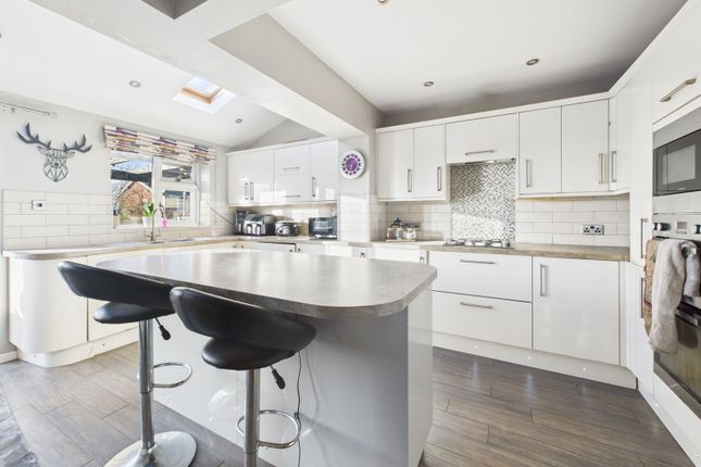 7, Highfield Place, Coleford photo 4