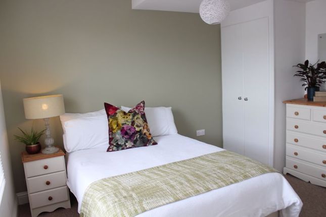Thumbnail Shared accommodation to rent in Burton Street, Cheltenham