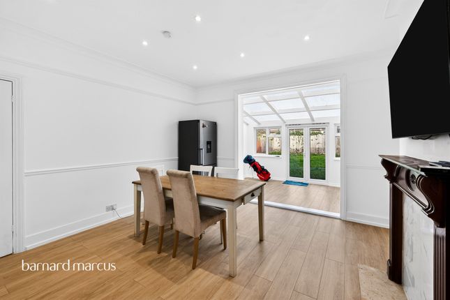 52, Coombe Gardens, New Malden photo 3