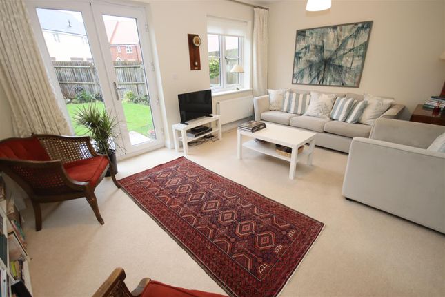 51, Milbourne Way, Chippenham photo 2