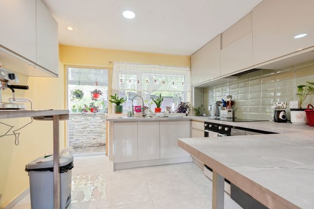 1, Pasturegate Avenue, Lancashire photo 3