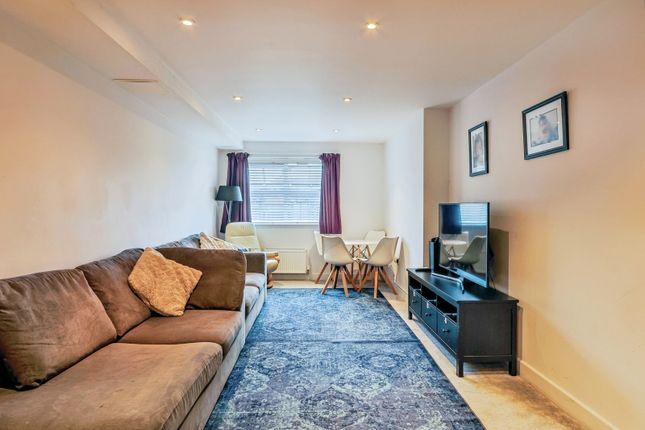 2-bed flat on Flat 12 Casa 145-151,, Bournemouth Road, Dorset, £220,000