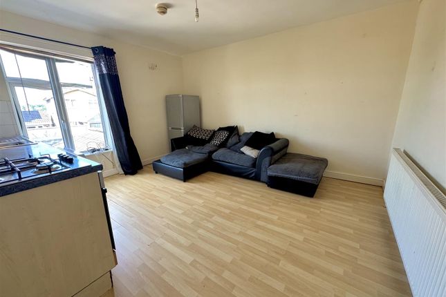 105a, South Street North, Chesterfield photo 3