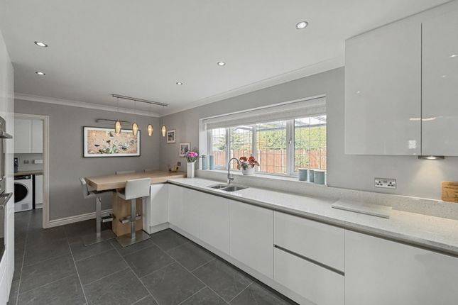 1, Hawkworth, Tyldesley photo 4
