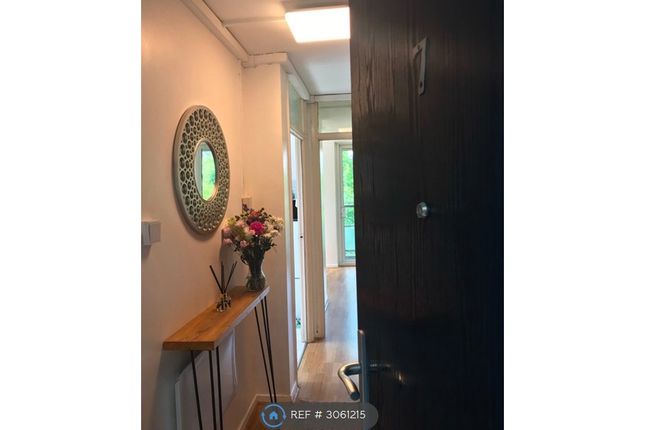Flat, St Leonards Court, Leicester photo 2