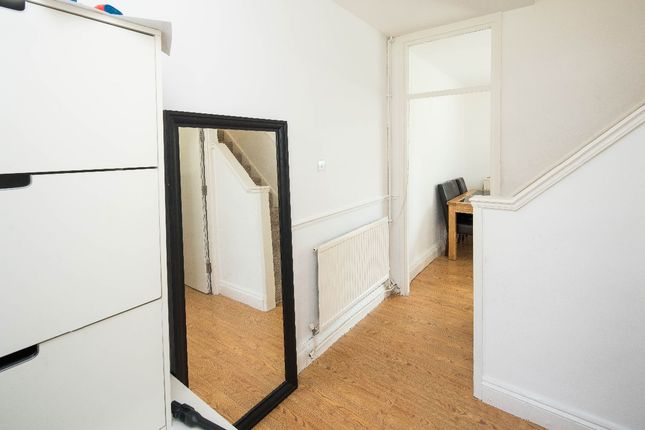 Flat 9, Freeling House,Dorman Way, London photo 4