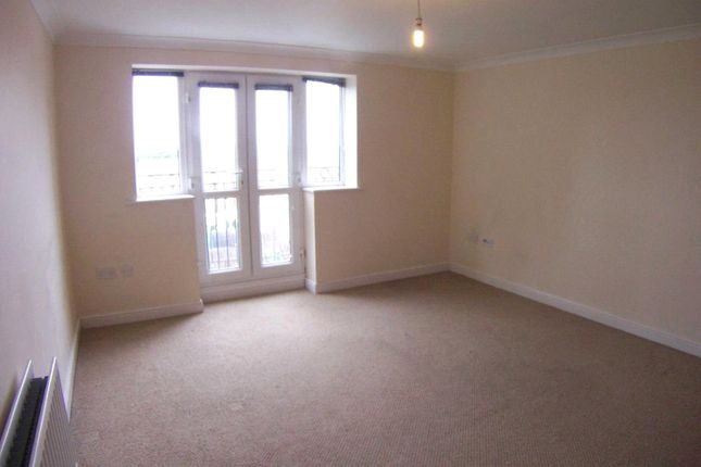 Flat for sale in Mount Lane, Brighouse, West Yorkshire