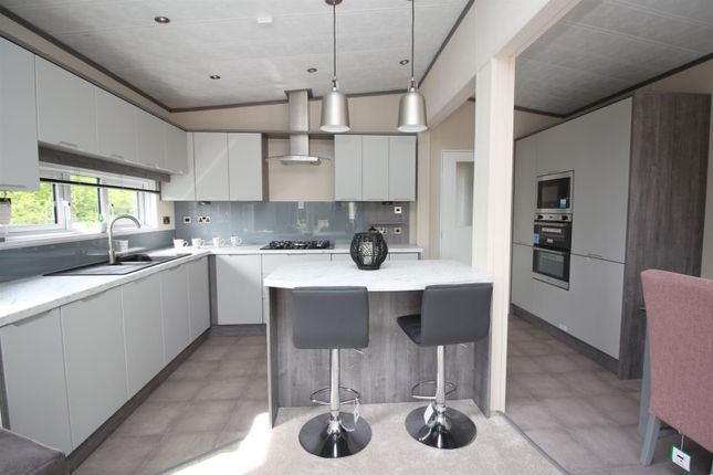 Pemberton Arrondale, S12, The Hollies, London Road, Lowestoft photo 4