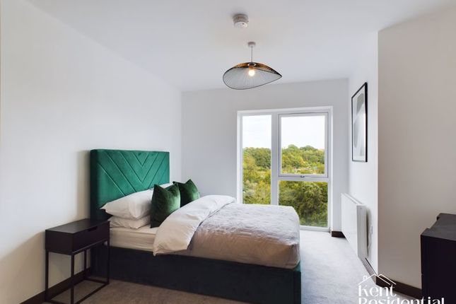Flat for sale in Springfield Park, Mill Wood, Maidstone Kent