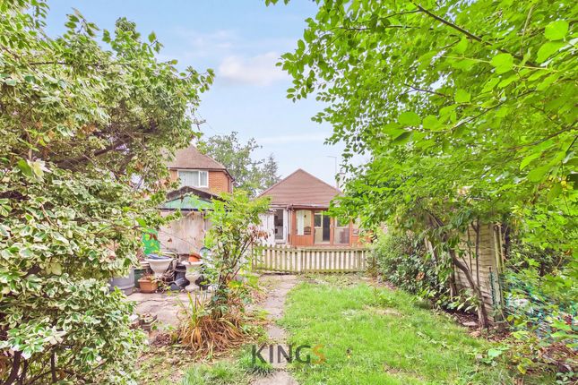 83, Dugdale Hill Lane, Potters Bar photo 4