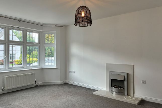 27 Coed Y Felin, Pontypool photo 3