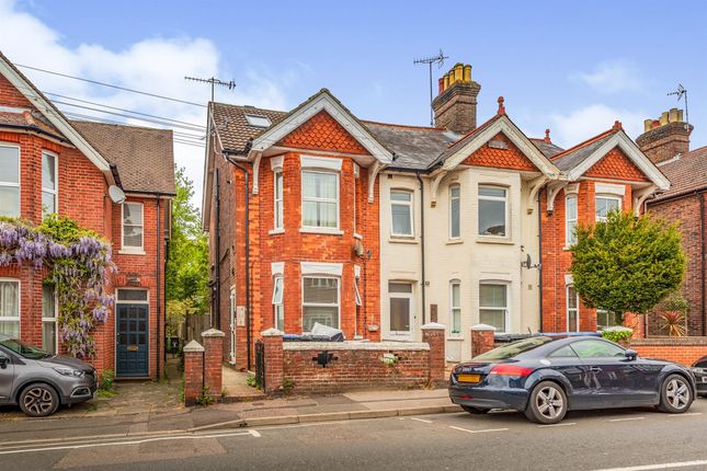 Homes For Sale In Maple Drive East Grinstead RH19 Buy Property In 