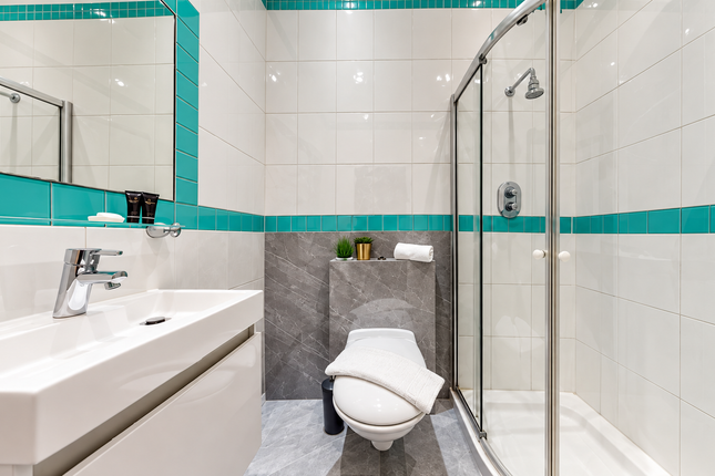 Flat 5, 91 Gloucester Place, London photo 4