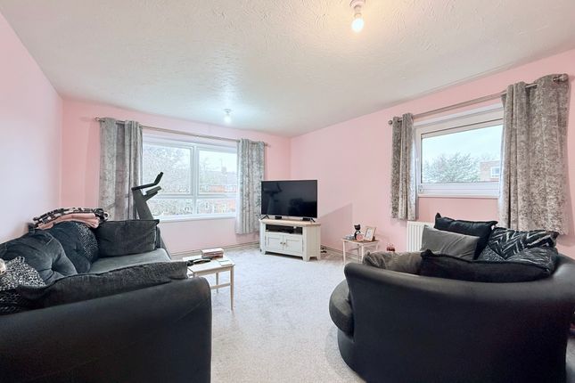 33, Coronilla Green, Great Yarmouth photo 3