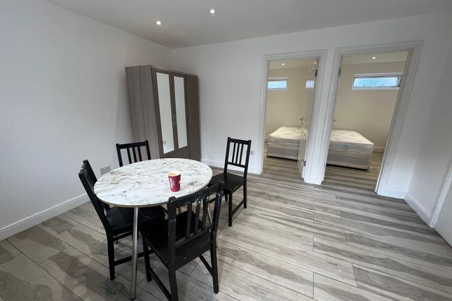 Two Bedroom Ground Floor Flat Close To Chadwel Heath- 1800 Pcm