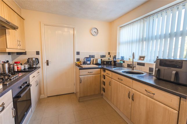 Longthorpe Drive, Telford photo 3