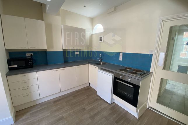 Terraced house to rent in Millstone Lane, City Centre