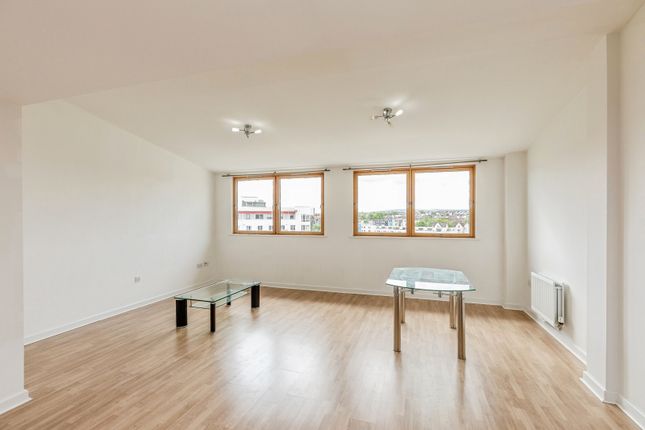 Apartment 224, The Crescent,, Hannover Quay, Somerset photo 4