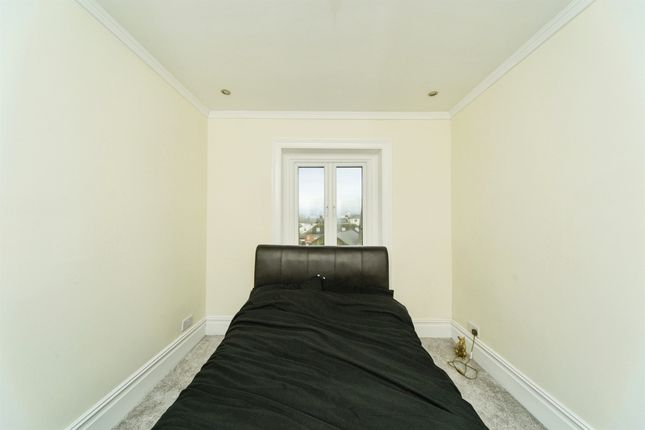 Flat for sale in Seaside Road, Eastbourne