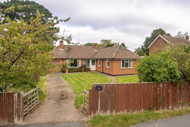 Thumbnail Bungalow for sale in Vicarage Close, Bookham, Leatherhead