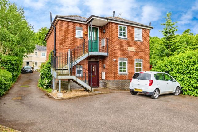 Thumbnail Maisonette for sale in Winsor Place, Colden Common, Winchester