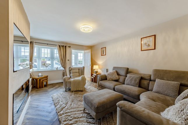 26, Daphne Road, Neath photo 3