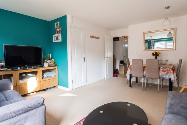 3, Donna Nook Lane Kingsway, Gloucester photo 4