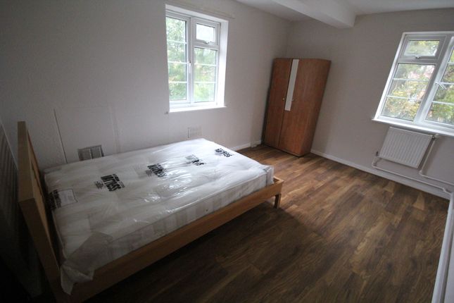 Flat to rent in Byron Court, Byron Road, Harrow