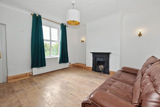 11, Railway Terrace, Simonstone photo 4
