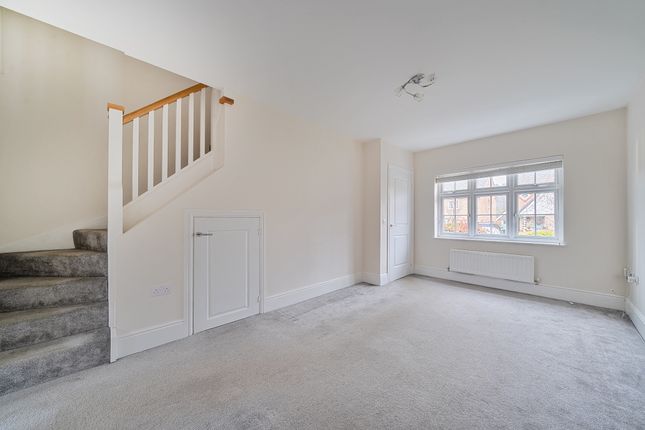 16 Woodland Drive, Exeter photo 3