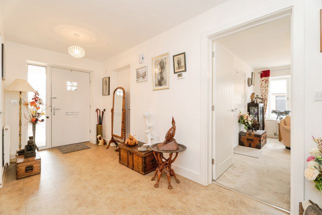 5, Magpie Close, Holt photo 4
