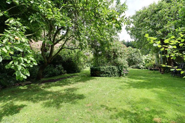 3 Park Lane, Brigg photo 3