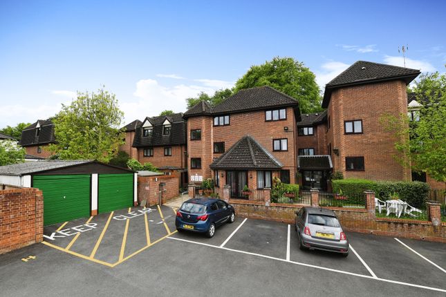Flat for sale in Lorne Road, Warley, Brentwood