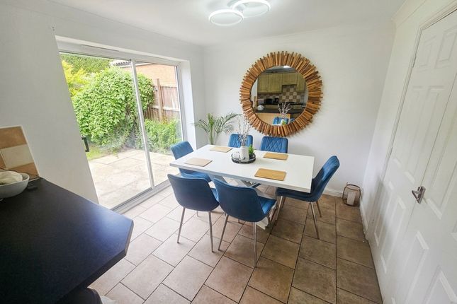 3 Larmouth Court, Crook photo 4