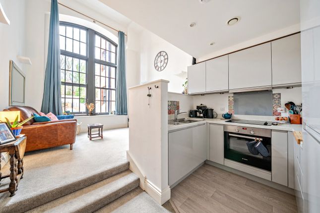 Flat 25, The Old School House, 5, Victoria Gardens, Leeds photo 4