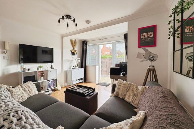 Flat 1, Alice Gate, 5, Longacre, Ash photo 2